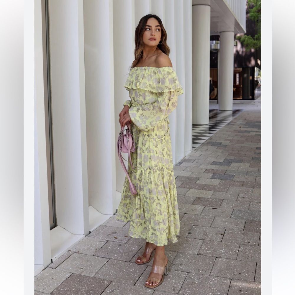 ASTR The Label KAYLANI DRESS IN YELLOW GREY FLORAL NEW